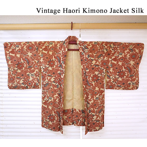 Vintage Haori Kimono Jacket Silk,Beige base, Elegant Floral Pattern