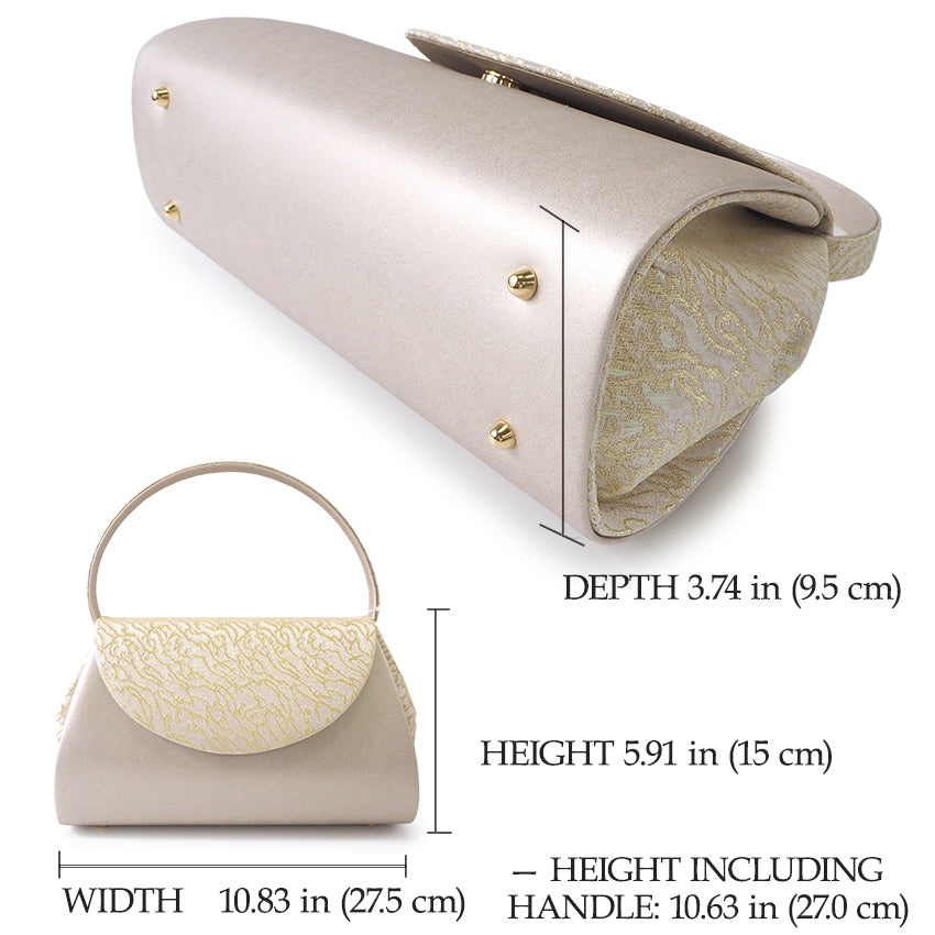 A SET of Robe De'collete'e formal ZORI（sandals）for traditional attire and a bag for TEA ceremony【GOLD】