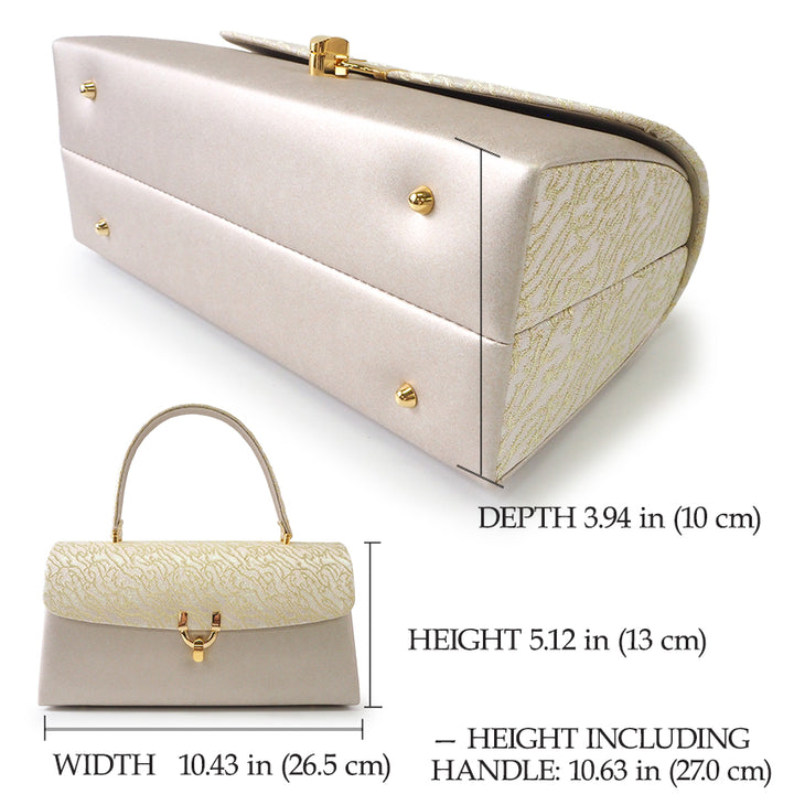 A SET of Robe De'collete'e formal ZORI（sandals）for traditional attire and a bag for TEA ceremony【GOLD】