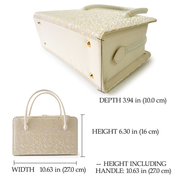 A SET of Robe De'collete'e formal ZORI（sandals）for traditional attire and a bag for TEA ceremony【GOLD】