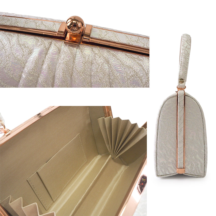 A SET of Robe De'collete'e formal ZORI（sandals）for traditional attire and a bag for TEA ceremony【Silver】