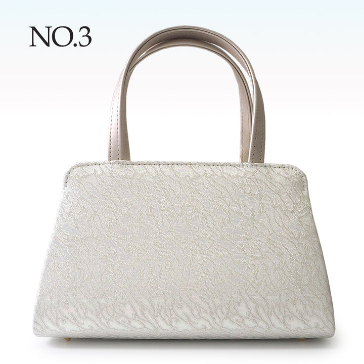 A SET of Robe De'collete'e formal ZORI（sandals）for traditional attire and a bag for TEA ceremony【Silver】