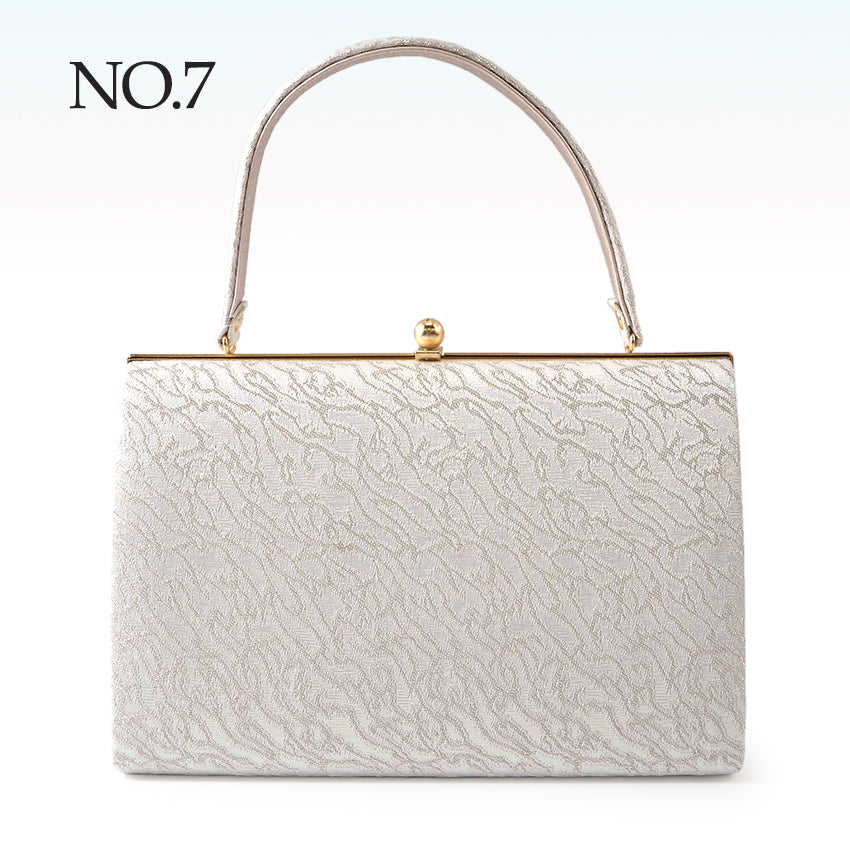 A SET of Robe De'collete'e formal ZORI（sandals）for traditional attire and a bag for TEA ceremony【Silver】