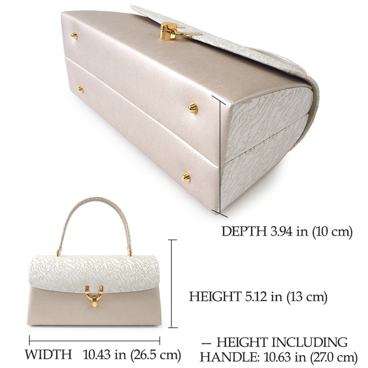 A SET of Robe De'collete'e formal ZORI（sandals）for traditional attire and a bag for TEA ceremony【Silver】