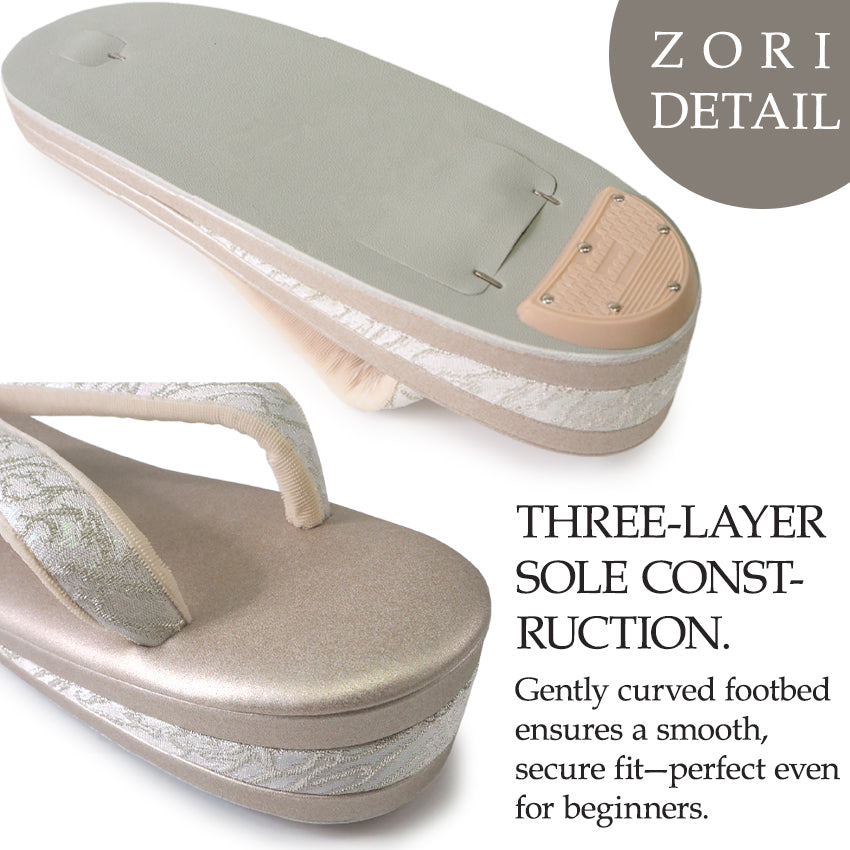 A SET of Robe De'collete'e formal ZORI（sandals）for traditional attire and a bag for TEA ceremony【Silver】