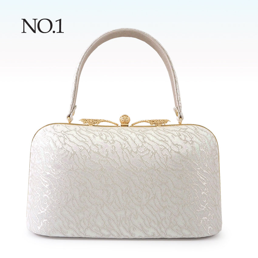 A SET of Robe De'collete'e formal ZORI（sandals）for traditional attire and a bag for TEA ceremony【Silver】