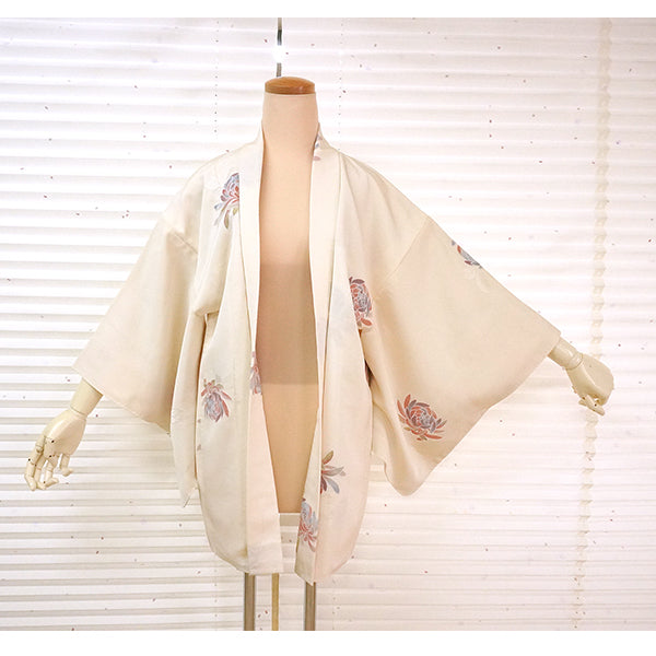 Vintage Haori Kimono Jacket Silk, Ivory Beige base,Chrysanthemums