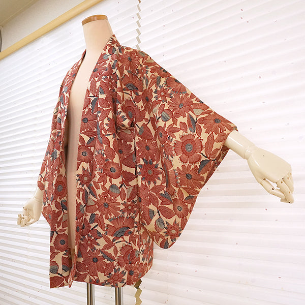 Vintage Haori Kimono Jacket Silk,Beige base, Elegant Floral Pattern