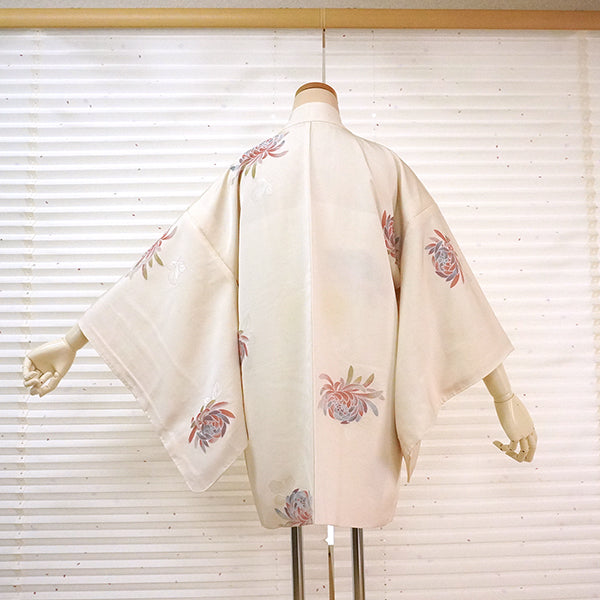 Vintage Haori Kimono Jacket Silk, Ivory Beige base,Chrysanthemums