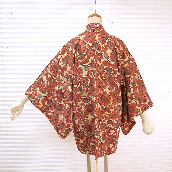 Vintage Haori Kimono Jacket Silk,Beige base, Elegant Floral Pattern
