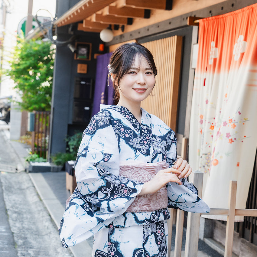 Soft Heko Obi - Lightweight Japanese Kimono Belt for Yukata or Casual Wear Pink Traditional Motif