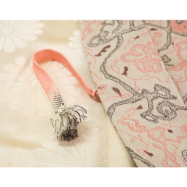 Vintage Haori Kimono Jacket Beige base, Bold Geometric Design