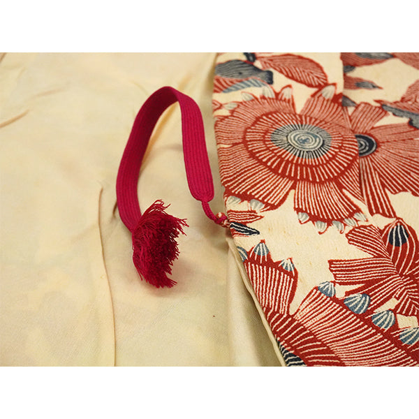 Vintage Haori Kimono Jacket Silk,Beige base, Elegant Floral Pattern