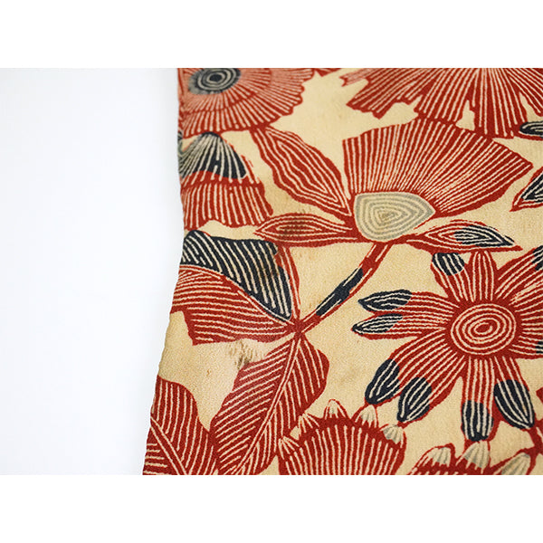 Vintage Haori Kimono Jacket Silk,Beige base, Elegant Floral Pattern