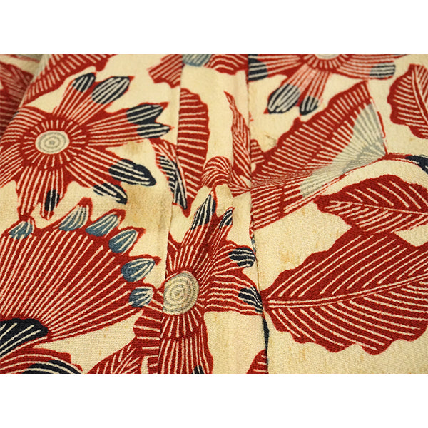 Vintage Haori Kimono Jacket Silk,Beige base, Elegant Floral Pattern