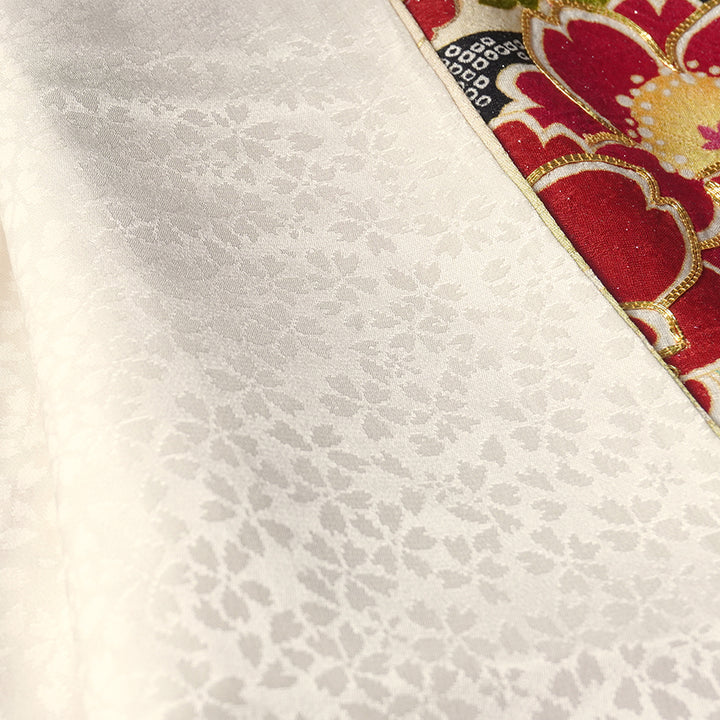 Vintage Japanese Furisode Kimono, Authentic Silk Formal Kimono Made in Japan, "Noble Spirit" — An off-white silk kimono featuring a design of pine branches and cherry blossoms.