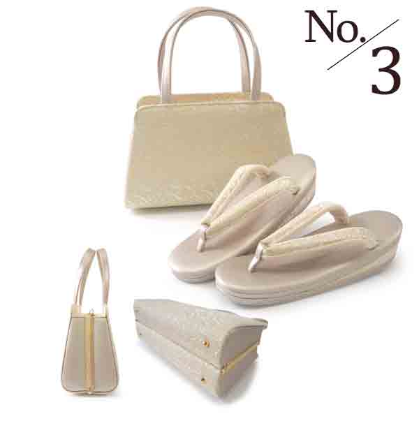 A SET of Robe De'collete'e formal ZORI（sandals）for traditional attire and a bag for TEA ceremony【GOLD】