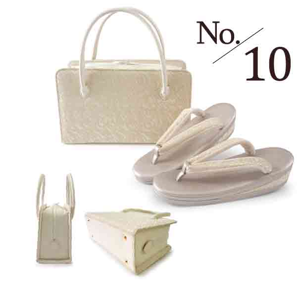 A SET of Robe De'collete'e formal ZORI（sandals）for traditional attire and a bag for TEA ceremony【Silver】