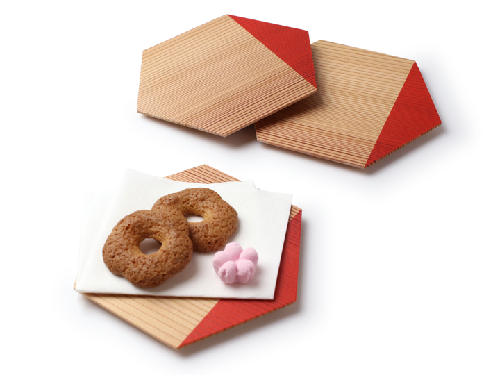 Woodcraft Cedar Hexagon Plate set of 3 Red