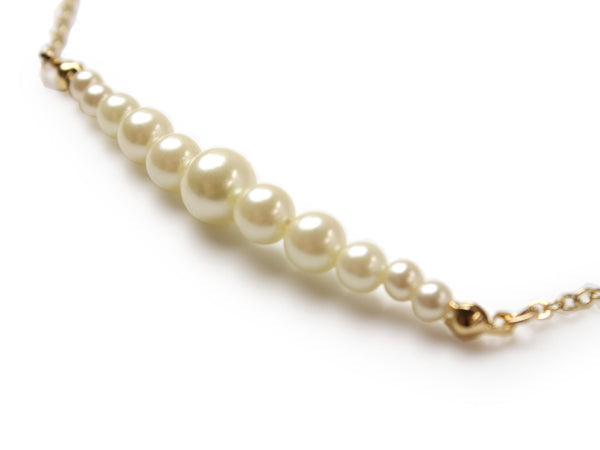 Women's haori string, white pearl beads clip-on